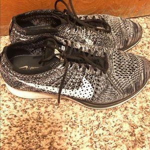 Nike Flyknit Racer